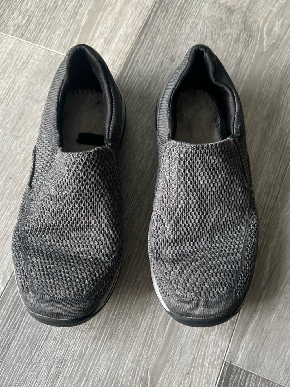 Men's Breathable Slip-On Loafers in Charcoal Gray